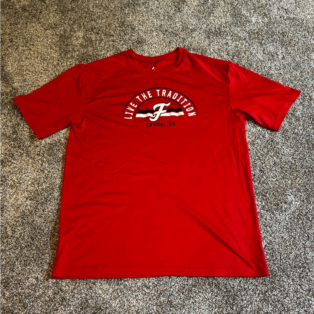 Fargo ND Red Graphic Men's Shirt